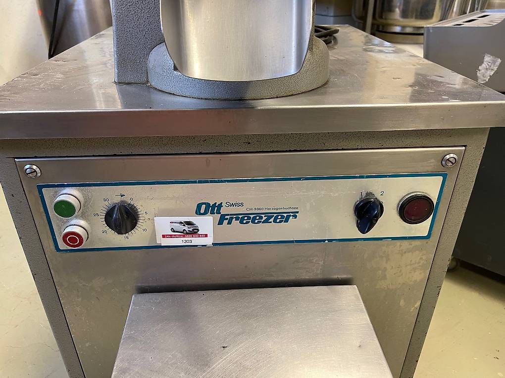 Elettrodomestici da cucina: Ott Freezer FB4 Eismaschine Glacemaschine – Usato da Brugg AG venduto da lali88 2
