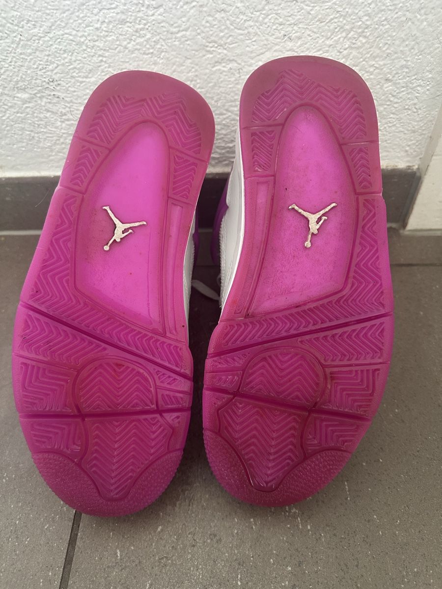 Jordan Damenschuhe: Jordan 4 Retro "Hyper Violet" Grösse 40 – Gebraucht aus Busswil TG von pipolina 5