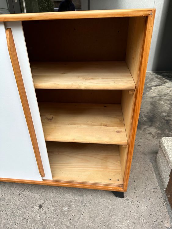 Kleiner Schrank Vintage