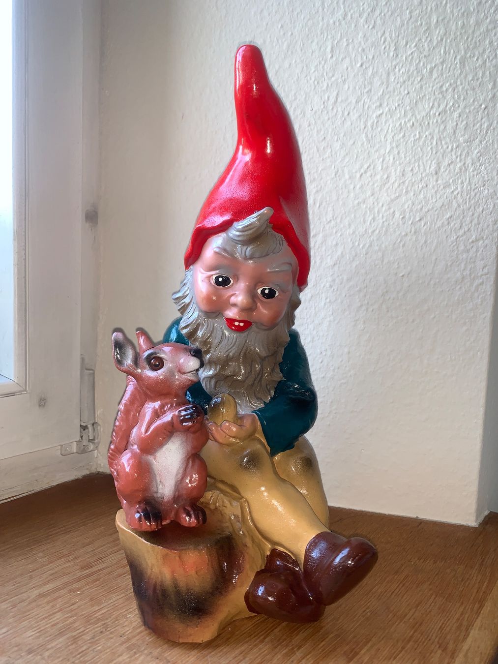 Statuette: Gartenzwerg mit Eichhörnchen v. Heissner Modell 986 – Usato da Richterswil venduto da Moii89