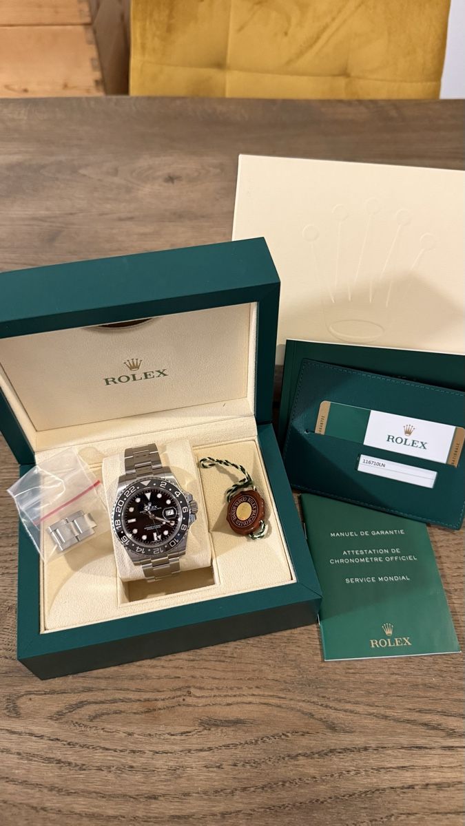 Rolex Orologi: Rolex GMT Master 2 - Schwarz – Usato da Thalwil venduto da Deliberate_Focus