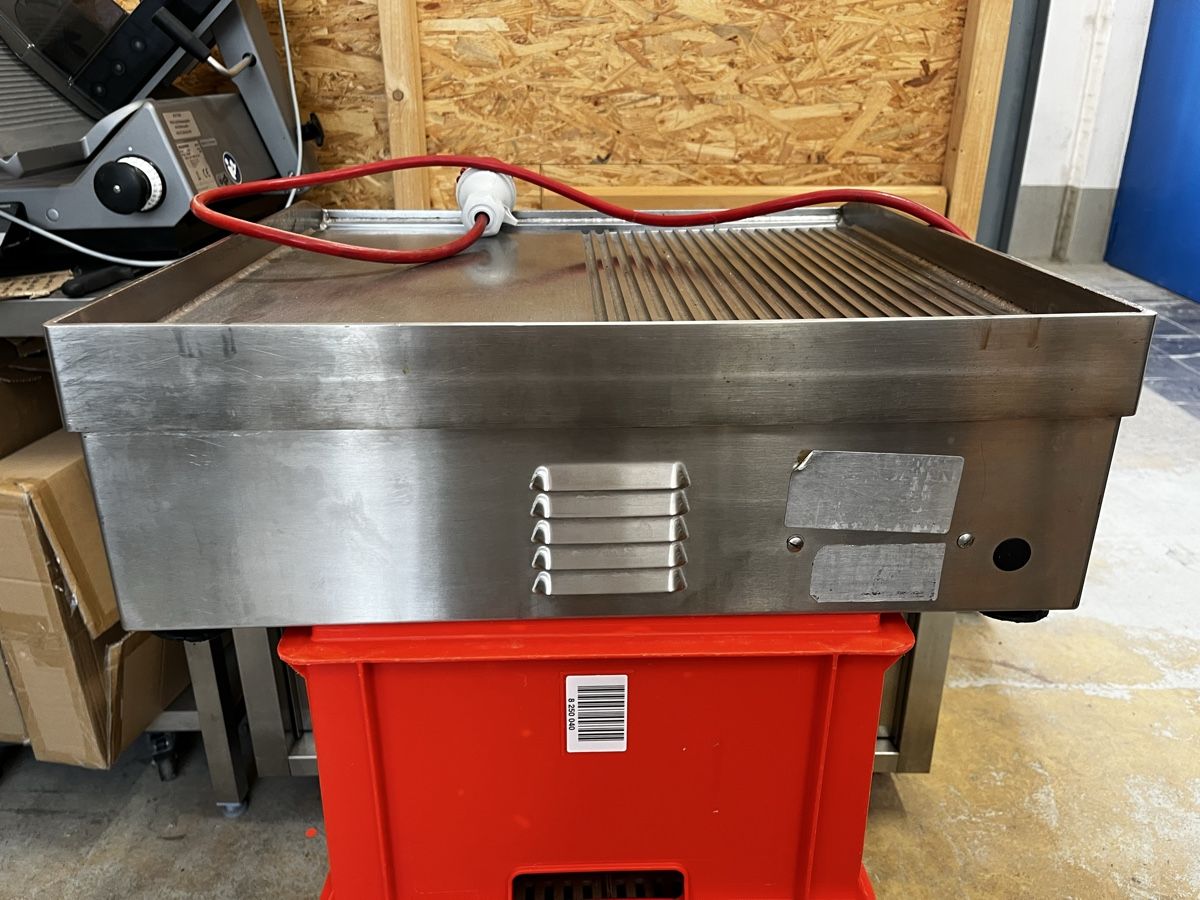 Appareils de cuisine: Robuster Aescchlimann Grill/Griddleplatte – D'occasion à Dittingen par Cervolino77 5
