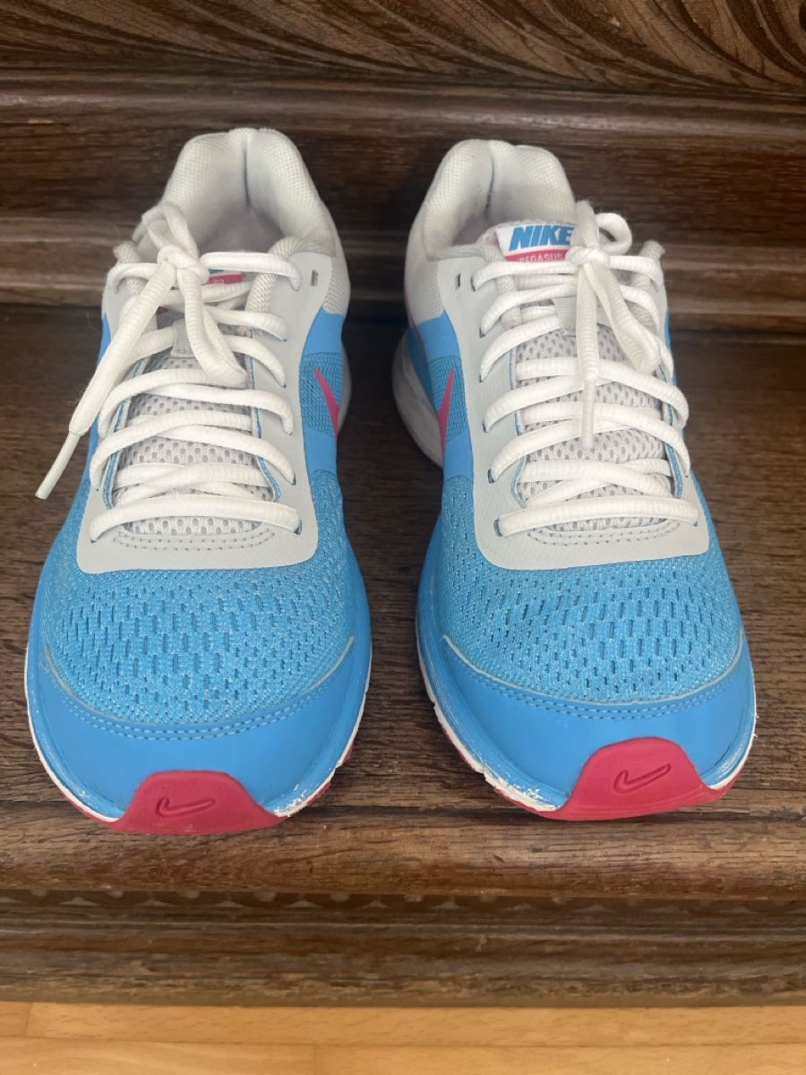Nike Scarpe da uomo: Nike Spotsschuhe Running Shoes, Gr 38.5 – Usato da Uetikon am See venduto da erz13 2