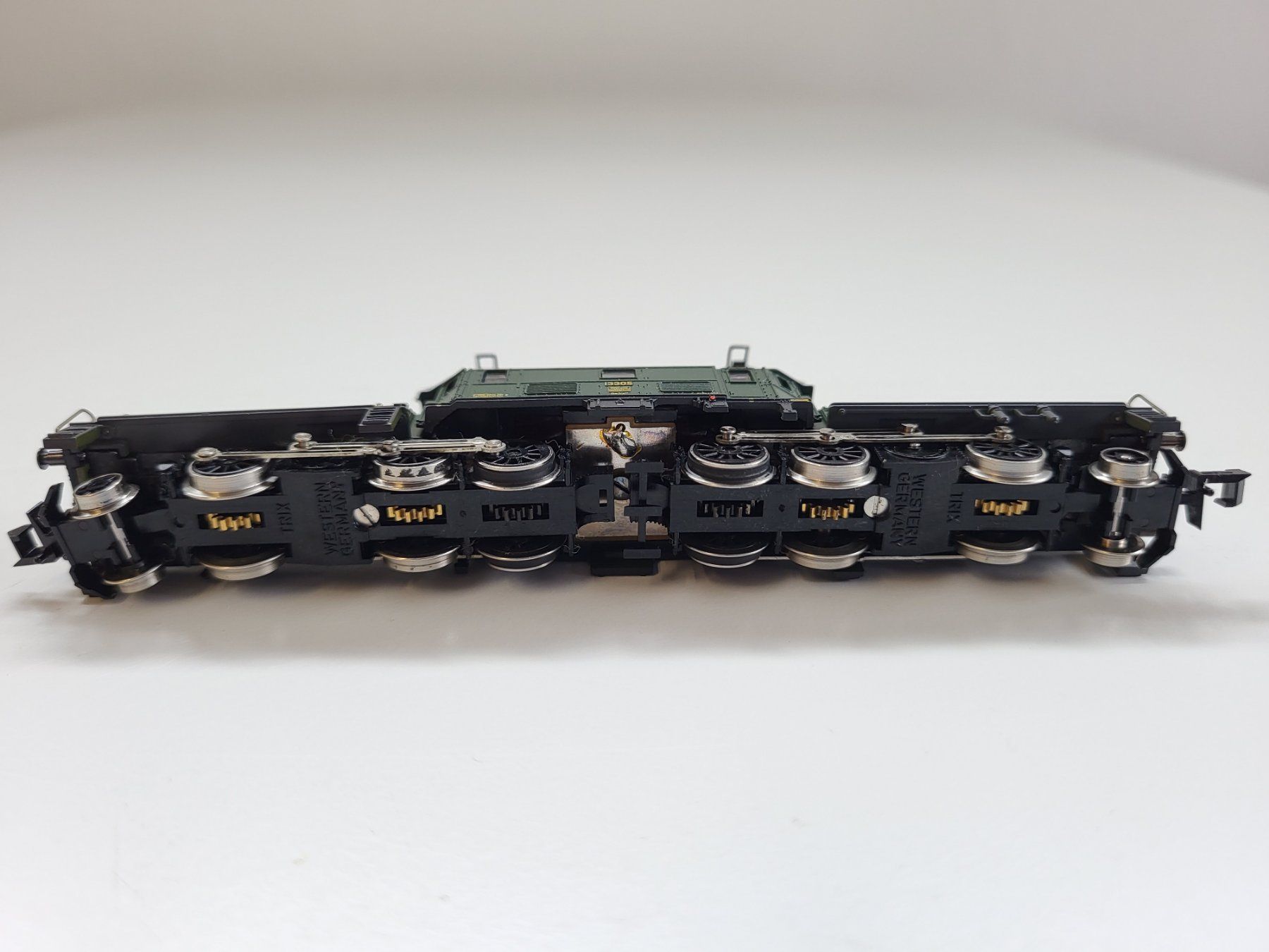 Trix Modellini di ferrovie: Minitrix 12926 SBB Be 6/8 III "Krokodil" – Usato da Brügg BE venduto da POU-BELLE 3