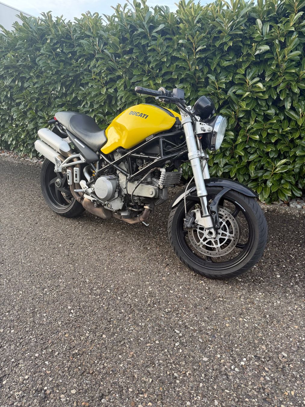 Ducati Strada: Ducati Monster 800 S2R – Usato da Prez-vers-Noreaz venduto da DaniloAnzile