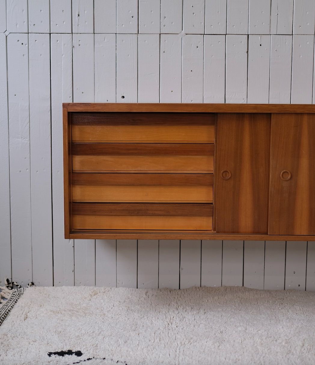 Büffets: Mid Century Sideboard / Wandmontage – Gebraucht aus Bern von Zmodern_VIN 8