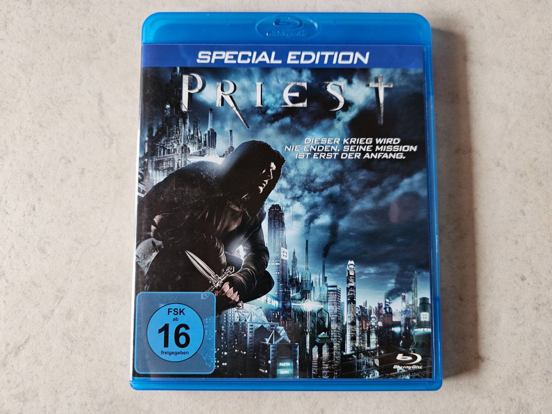 Alle DVDs: Priest  -  Special Edition  /  Bluray – Gebraucht aus Schneisingen von backstore24