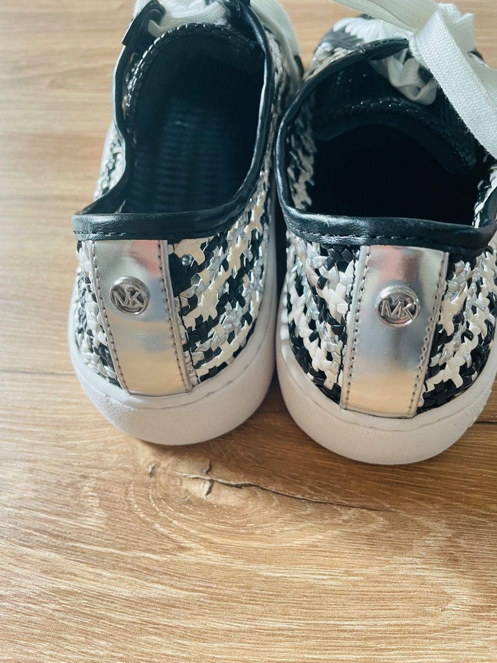 Michael Kors Scarpe da donna: Michael Kors Sneakers Gr.37 – Nuovo (secondo la descrizione) da Uetikon am See venduto da Mici_Ki 1