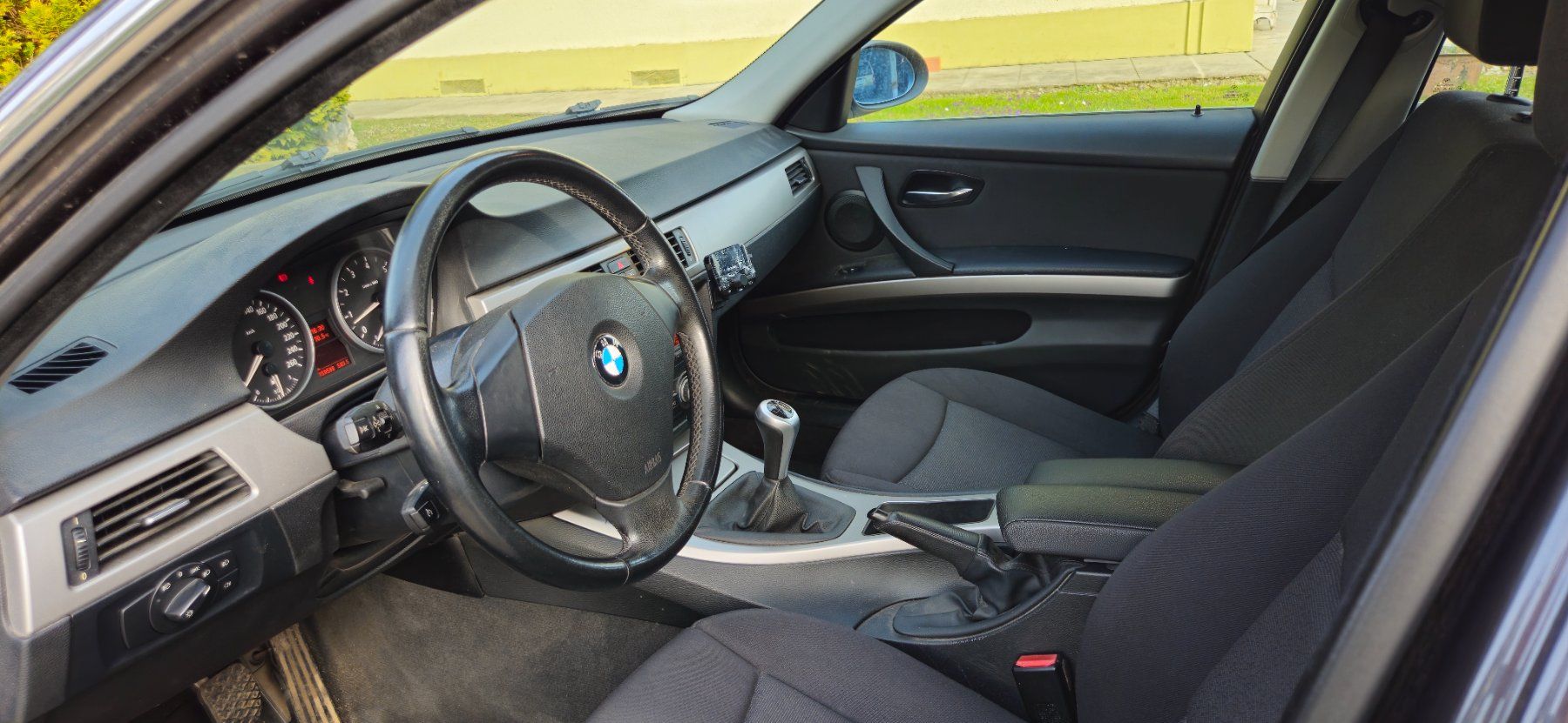 BMW Autos: BMW 325XI TOURING – D'occasion à Kirchlindach par tho_sy57 2