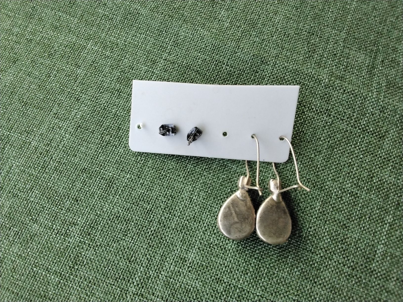 Sonstiger Schmuck: 2 PAAR MODISCHE OHRSTECKER – Neu (gemäss Beschreibung) aus Biel/Bienne von dasi3 2