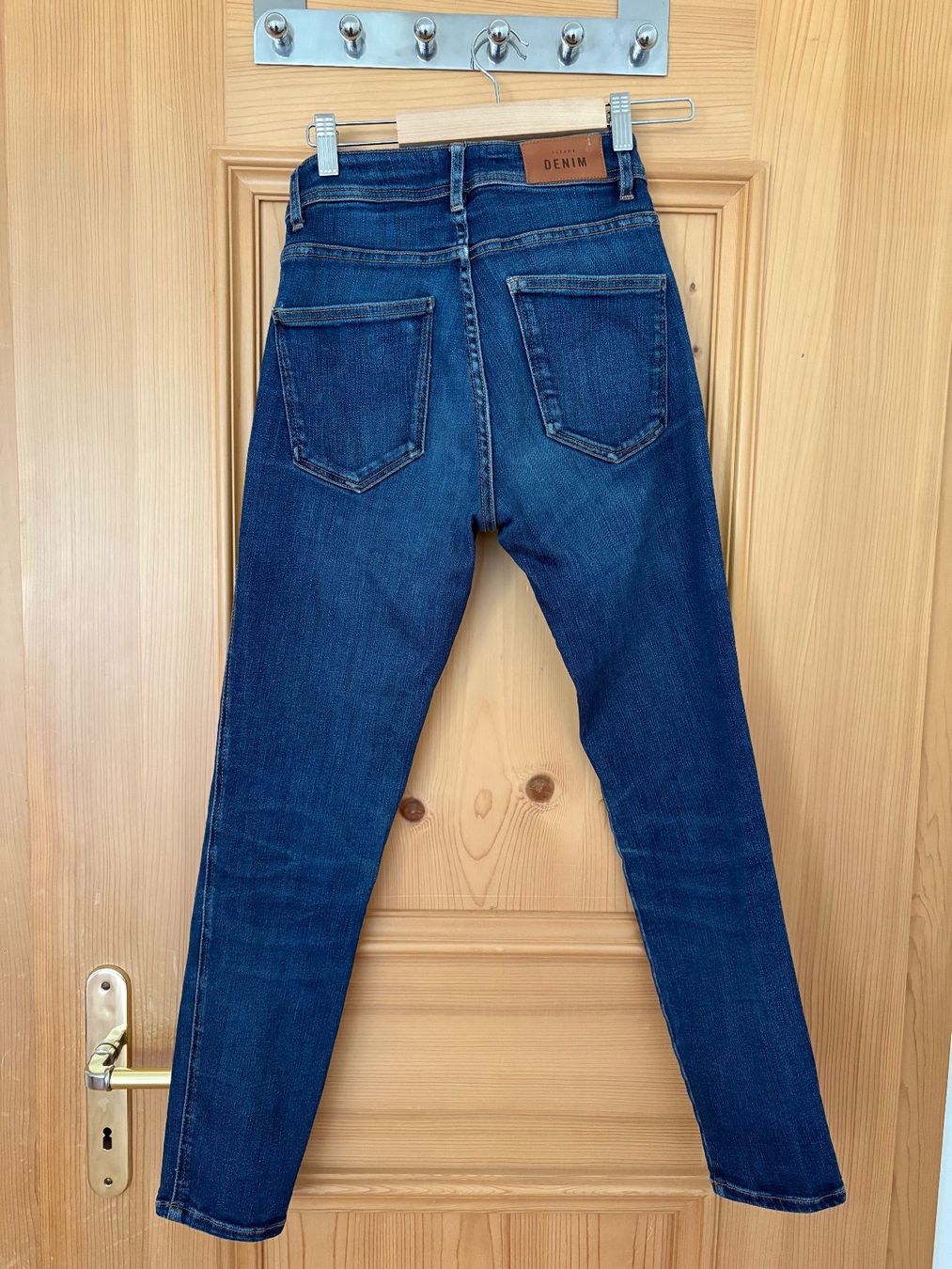 Sezane Jeans: Sezane, Le Slim jeans, Gr 25 – Gebraucht aus Davos Dorf von ari_lj79 3