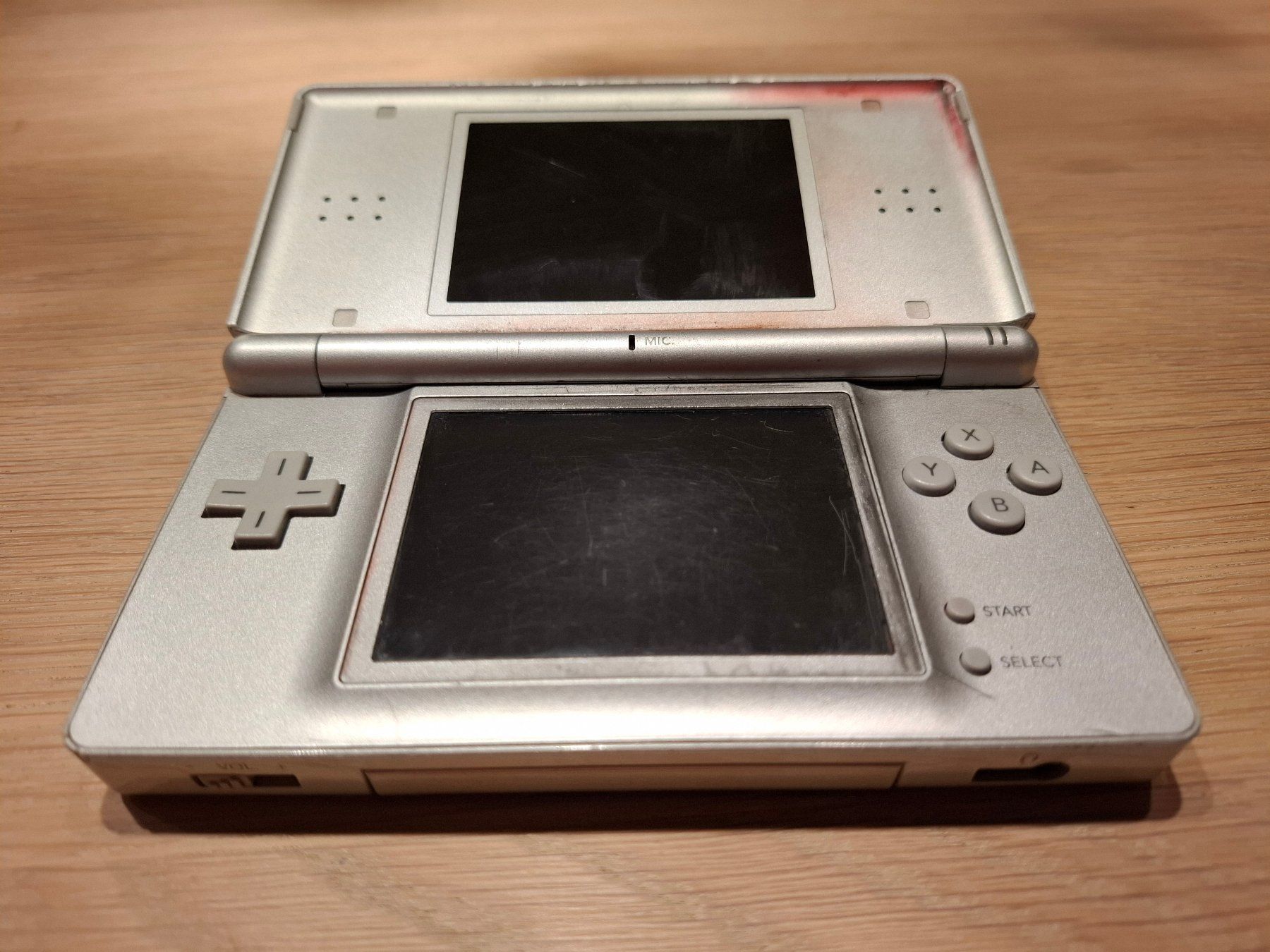 Nintendo Konsolen: Nintendo DS Lite Silber mit Spiel ab 1Fr. – Gebraucht aus Künten von Naturbevorzuger 1
