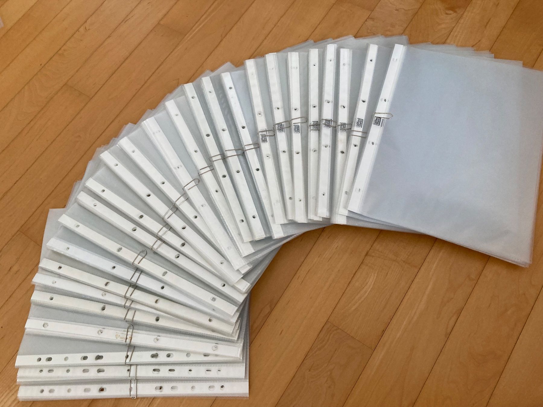 Raccoglitori: Ordner-Set: 11 Ordner + ca 300 Plastikmäppli – Usato da Baar venduto da Johan016 4