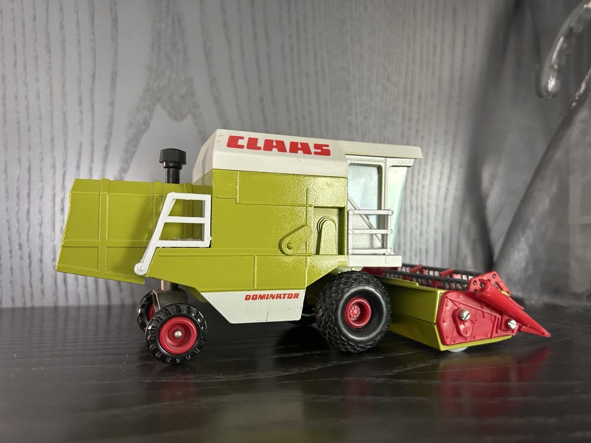 Gama Kit di modellismo & Modellini statici: Claas Dominator Mähdrescher, Gama, 1:50 – Usato da Horw venduto da Tigercat635
