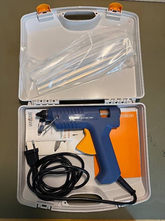 Alle Werkzeuge: Steinel Gluematic 3002 Heißklebepistole Set – Gebraucht aus Frauenfeld von Joshino
