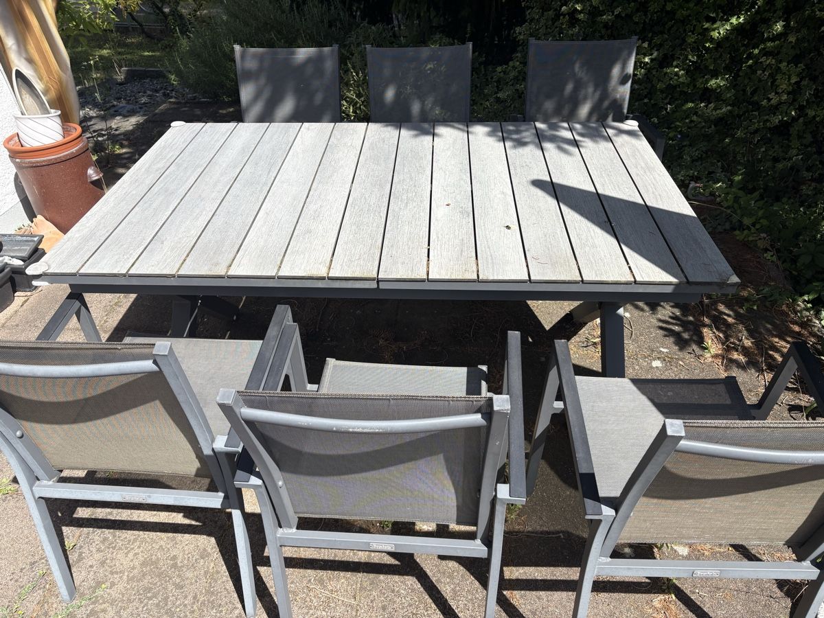 Set di tavolo e panche: Gartentisch mit Stühlen ab ! 1 FRANKEN ! – Usato da Langenbruck venduto da Maxxi7 1