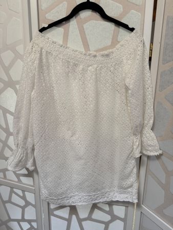 Pretty white summer top