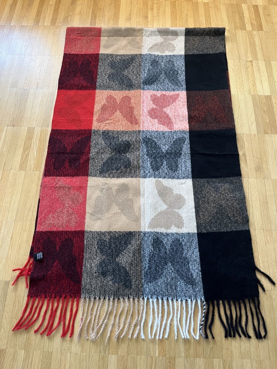Foulard & Sciarpe: Großer, warmer Schal – Nuovo (secondo la descrizione) da Ittigen venduto da franzis6 1