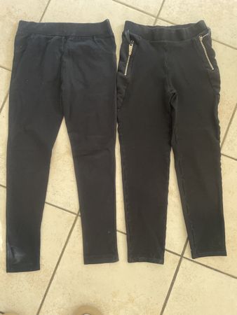 2 schwarze dickere Leggins Gr.134/140