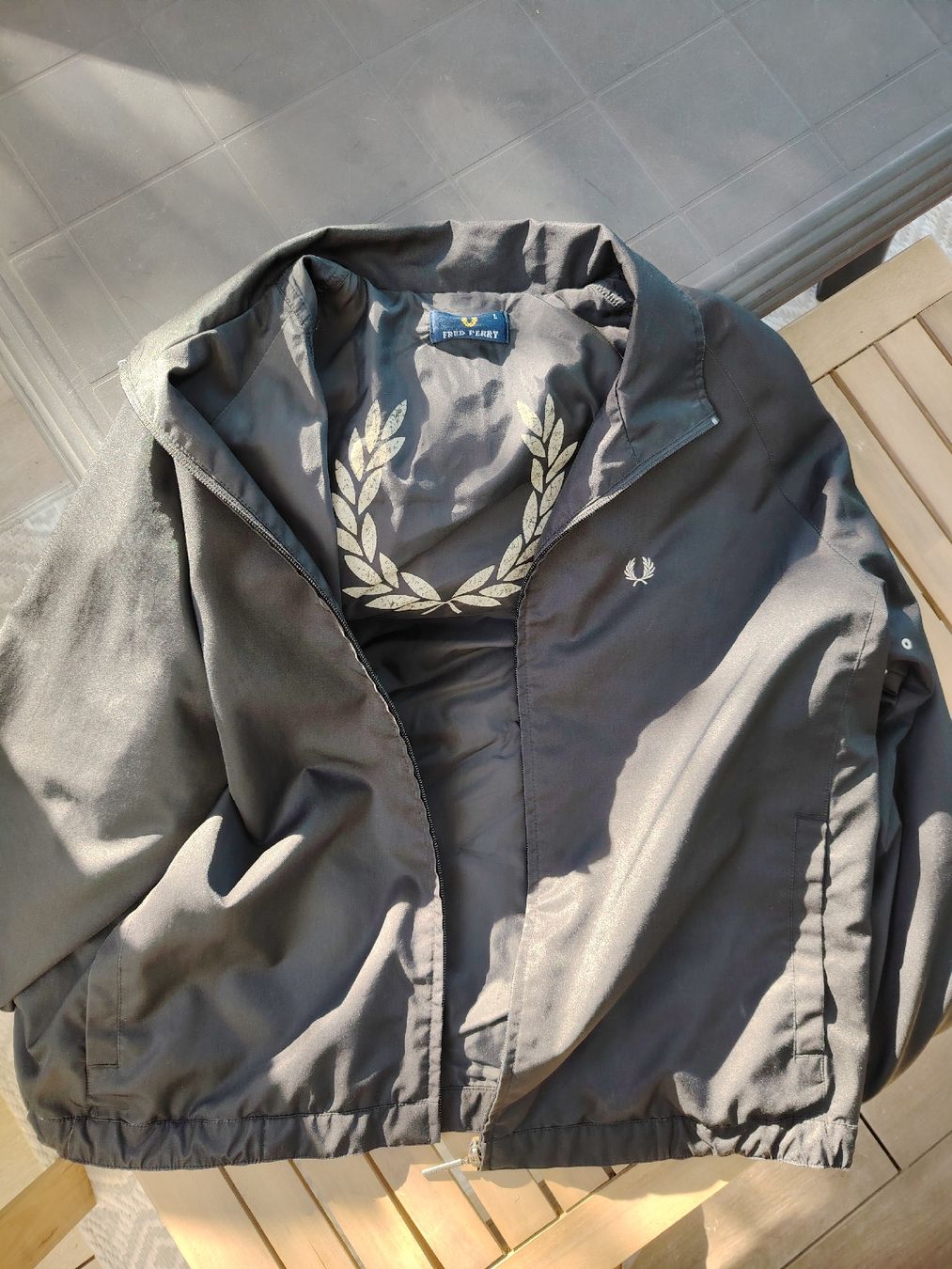 Fred Perry Giacche: Veste Fred Perry noire taille L – Usato da Penthalaz venduto da Fever1