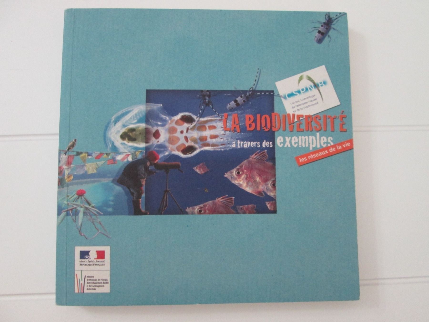 Libri: La Biodiversité à travers des exemples – Usato da Neuchâtel venduto da Dualseele