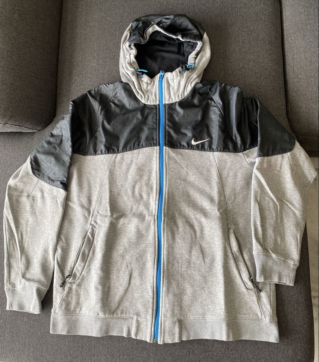 Nike Pullover & Sweatshirts: Nike Kapuzenpullover Grösse XL – Gebraucht aus Ostermundigen von sims81