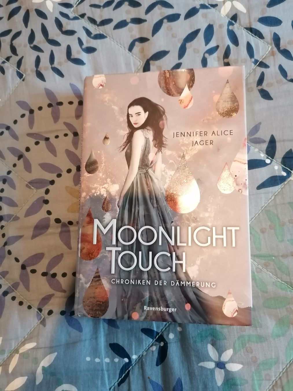 Bücher: Moonlight Touch - Jennifer Alice Jäger – Gebraucht aus Basel von fiona_second-hand_BS