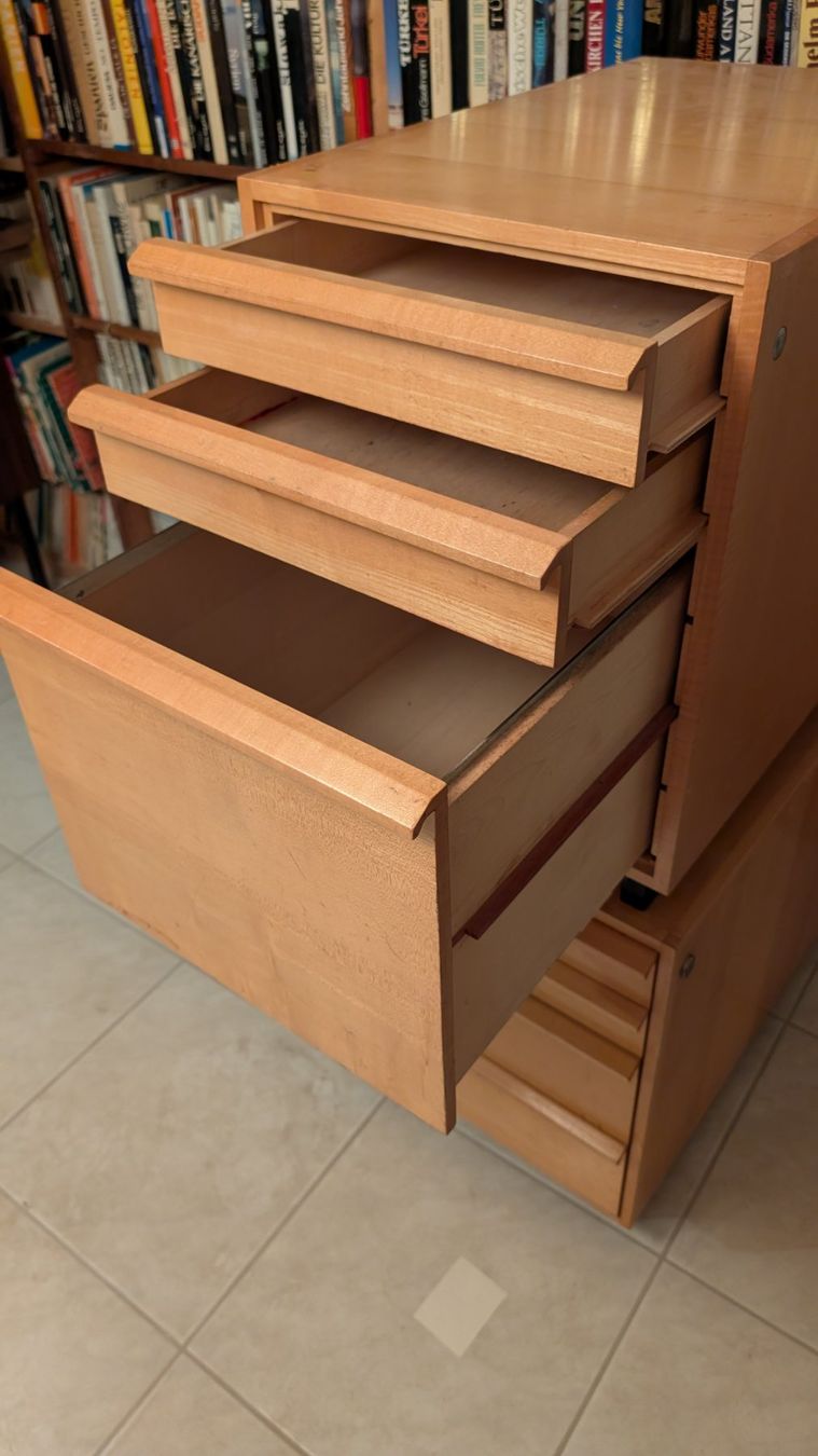 Armadi: Vintage Bürokorpus "Modell 10" Wohnhilfe – Usato da Kastanienbaum venduto da kr.arch 3