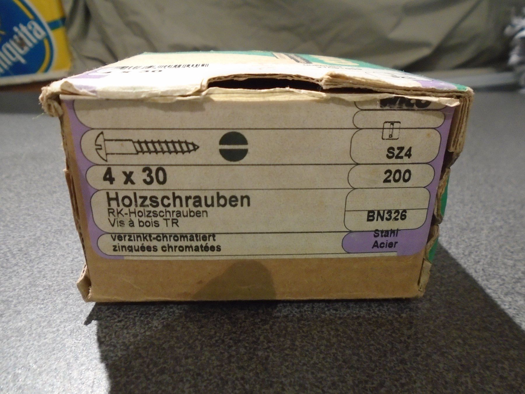 Quincaillerie: Schrauben / Holzschrauben Wico, 4x30 – D'occasion à Zürich par Motzkuh