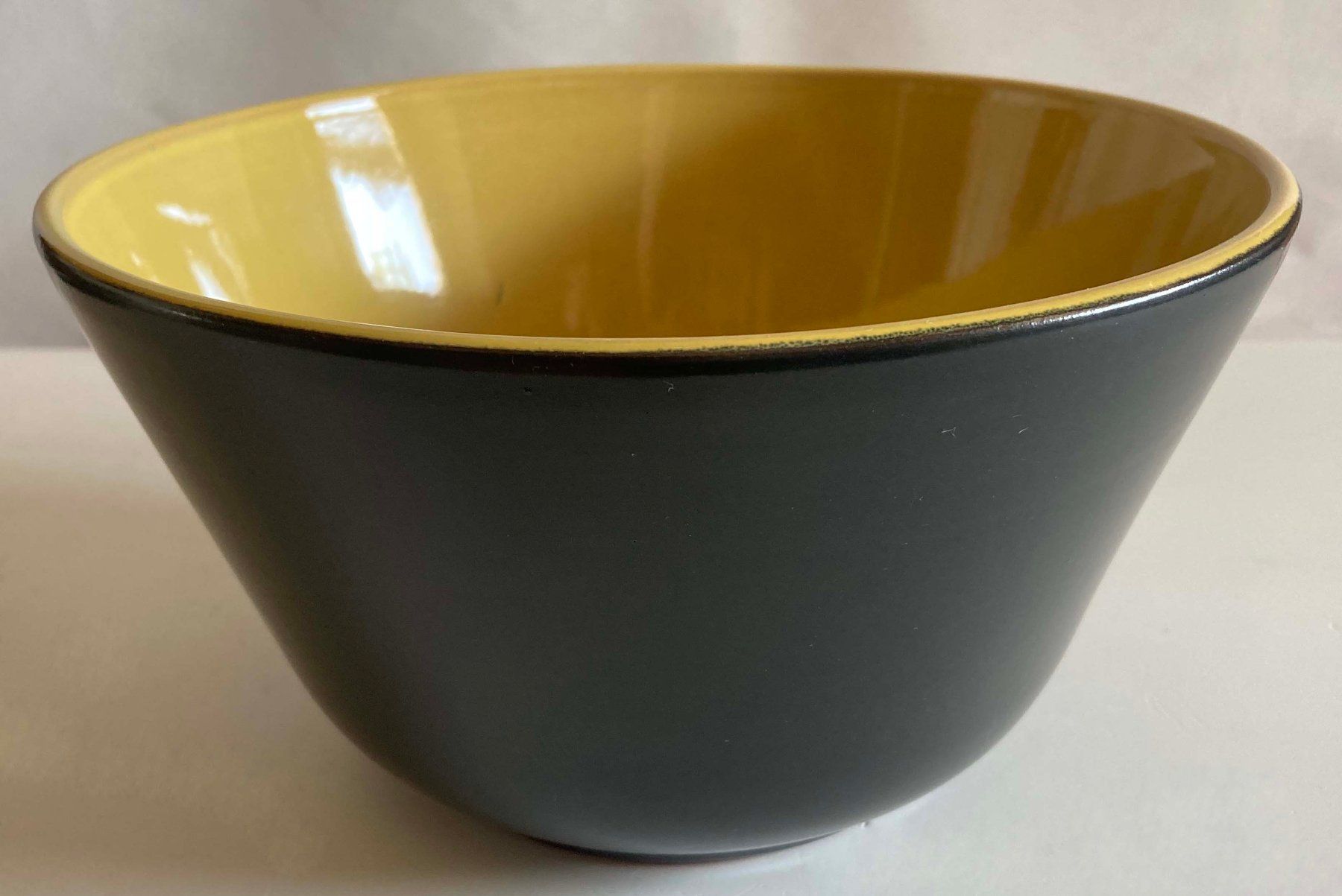 Rössler Piatti di portata: Saladier jaune/noir, Rössler – Usato da Genève venduto da CH1938 1