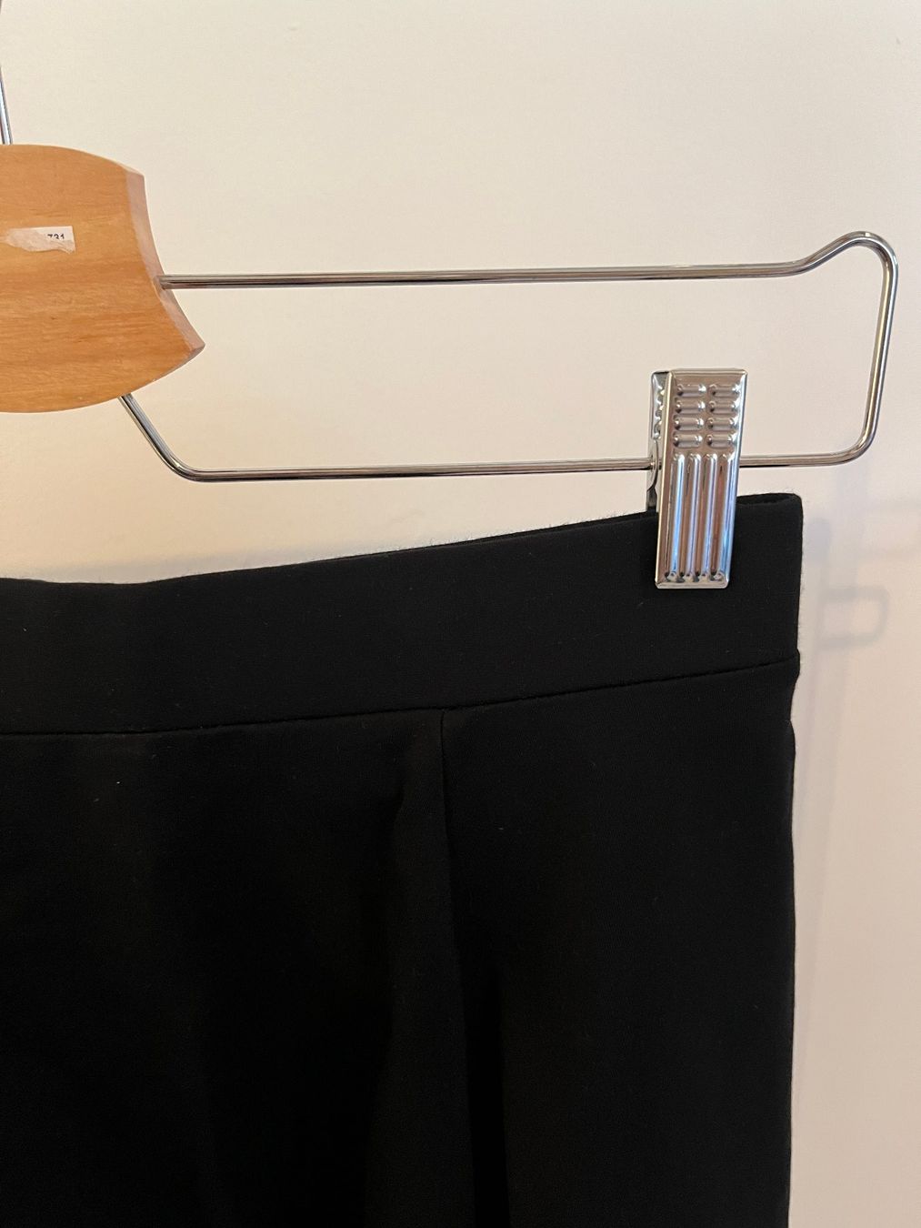 H&M Vestiti & Gonne: Jupe noire, Divided - H&M – Usato da Savagnier venduto da taianab 1
