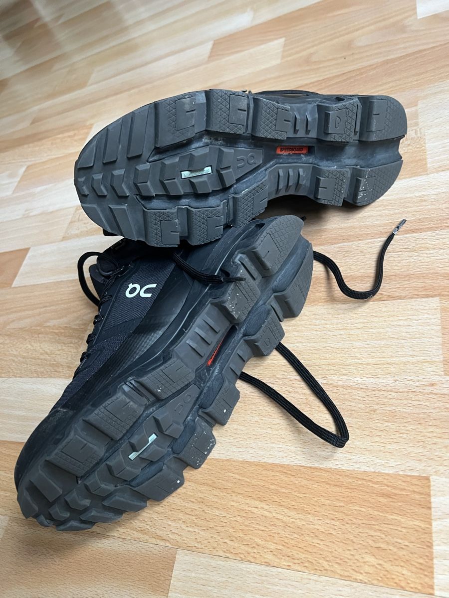 On Scarpe da donna: On Running Wanderschuhe Cloudrock Waterproof Grösse 39 – Usato da Liebefeld venduto da nat_h5l8 2