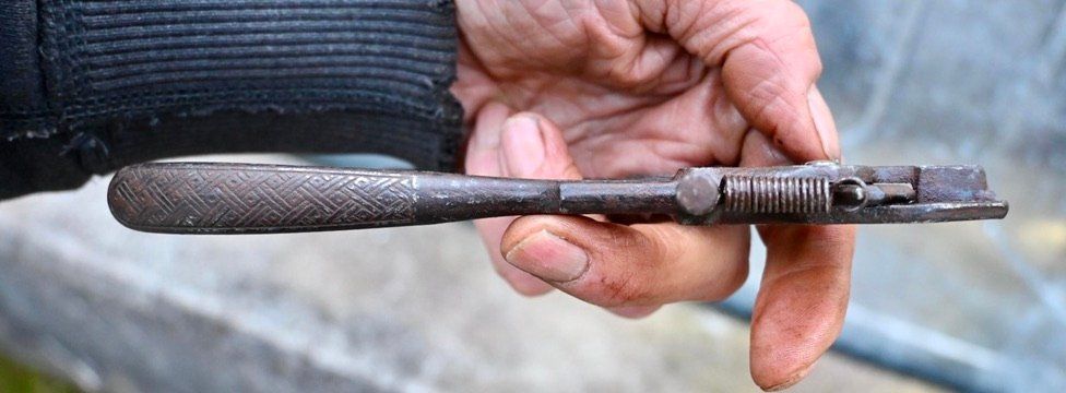 Tutti gli attrezzi: alte Säge - Schränkzange – Usato da Pfaffhausen venduto da mono_rec 5