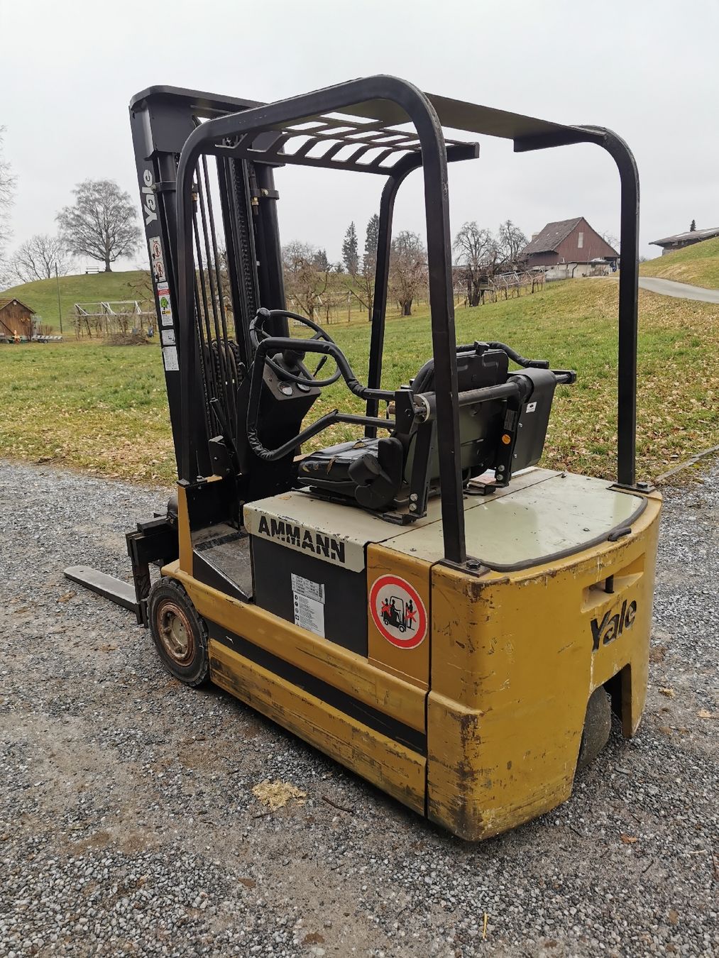 Carrelli elevatori e a forche: Yale Elektro Stapler – Usato da Benken SG venduto da GSX-R82 1
