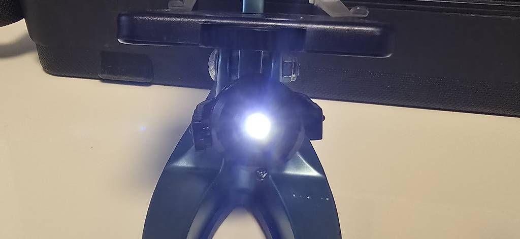 Spielzeuge: Coffret microscope avec nombreux accessoires – Gebraucht aus Plan-les-Ouates von Hornet_18 1