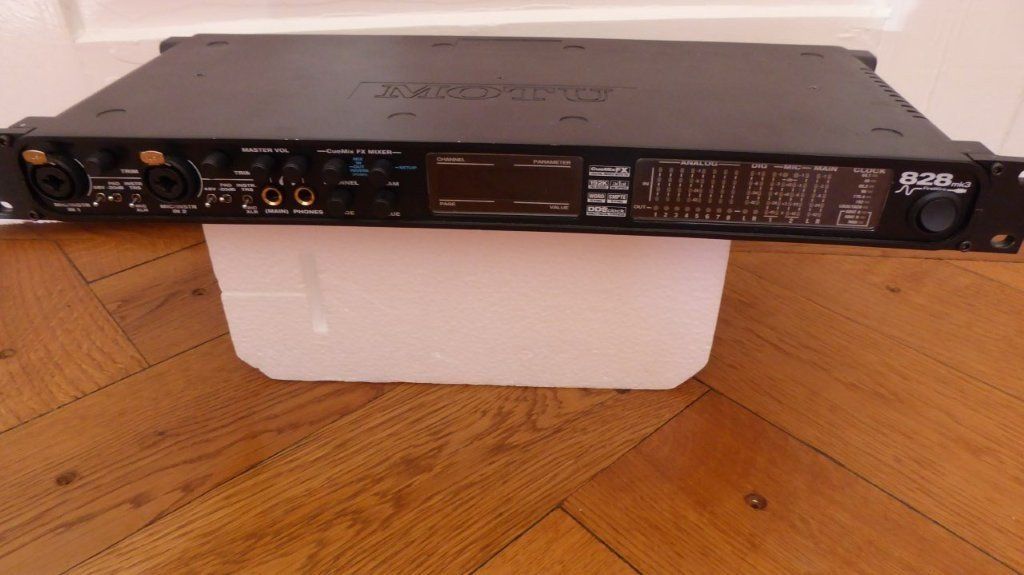 Equipement studio: Motu 828 Mk3 Fire Wire Interface – Neuf (Voir description) à Villeret par tou_j895 1