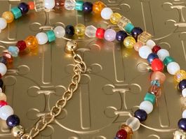 Collier vintage ancien en perles de verre