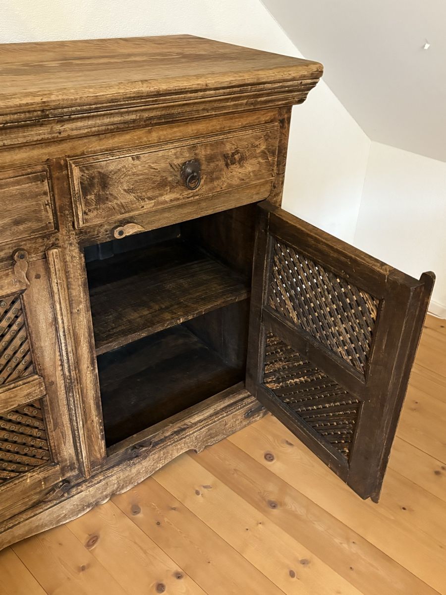 Kommoden: Massivholz Sideboard Kommode – Gebraucht aus Weinfelden von naranja818 4