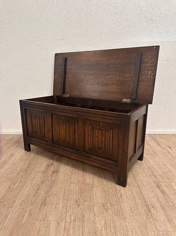 Cassapanche: Vintage Jaycee Tudor Sitztruhe aus Eichenholz – Usato da Obernau venduto da Arche_Noah_Brocki 3