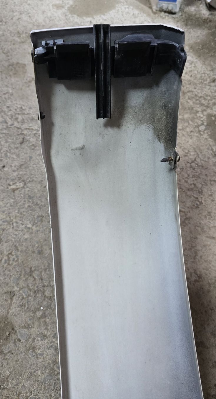Volkswagen Tutti pezzi di ricambio auto: VW T4 Frontblech Kühlergrill Frontgrill lange Front Weiss – Usato da Schaffhausen venduto da Parg86 7