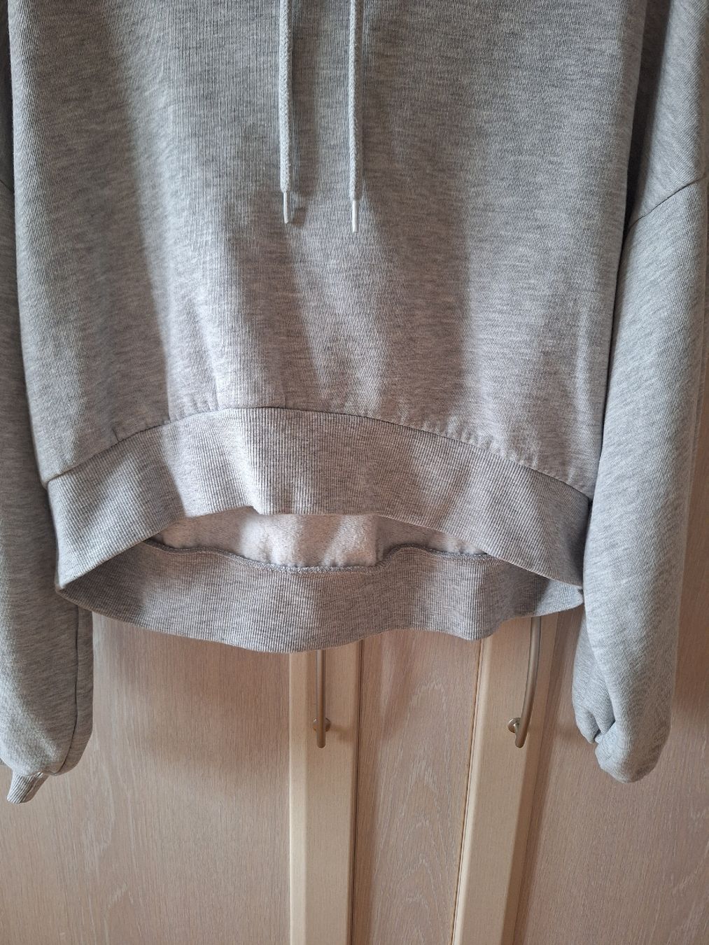 Monki Maglioni & Felpe: MONKI Hoodie gris clair - Taille S – Usato da Onex venduto da babs72 1