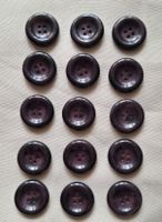 15 Knöpfe lila bis dunkelviolett, 28 mm.