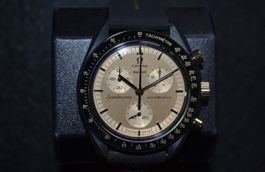 Omega Swatch Moonwatch Speedmaster Mission to the Moon 1969