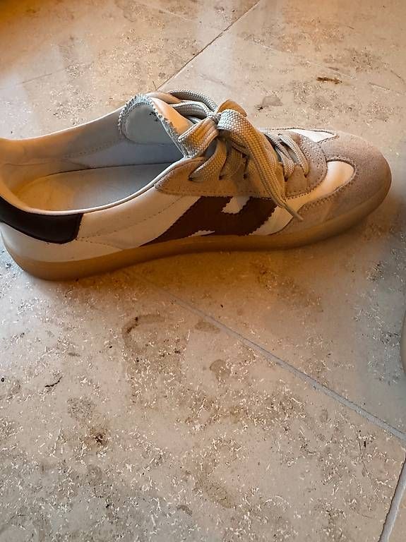 Scarpe da donna: HOGAN Sneaker  – Usato da Zürich venduto da _nushy 3