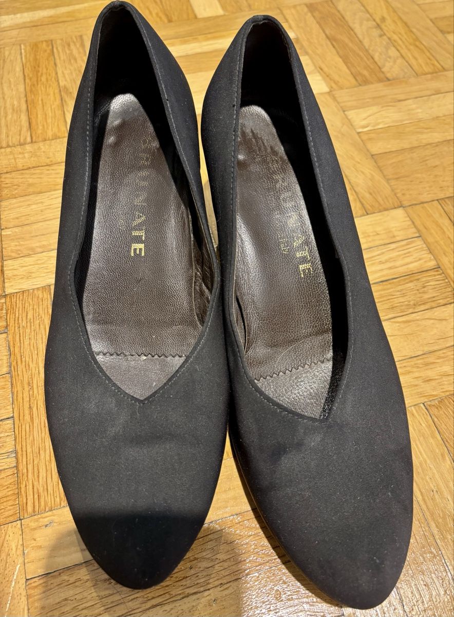 Brunate Damenschuhe: Black Pump Shoe Brunate S. 37.5 – Gebraucht aus Zürich von cha_jz8q 3