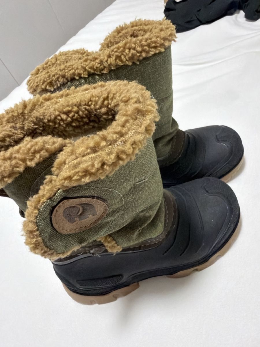 Elefanten Schuhe für Jungen: Kinder Winterstiefel Grösse 26 gebraucht – Gebraucht aus Pratteln von sarax3.-