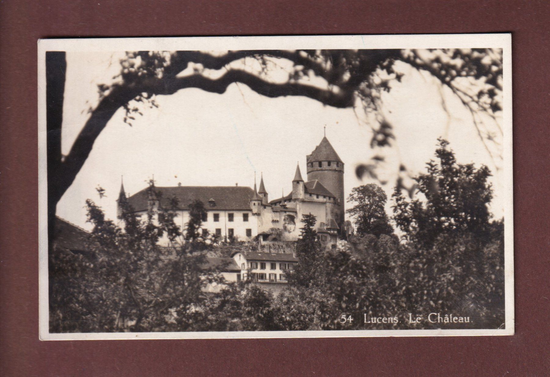 Cartoline postali: LUCENS - Le Château - 1944 – Usato da Pully venduto da nicecards-shop