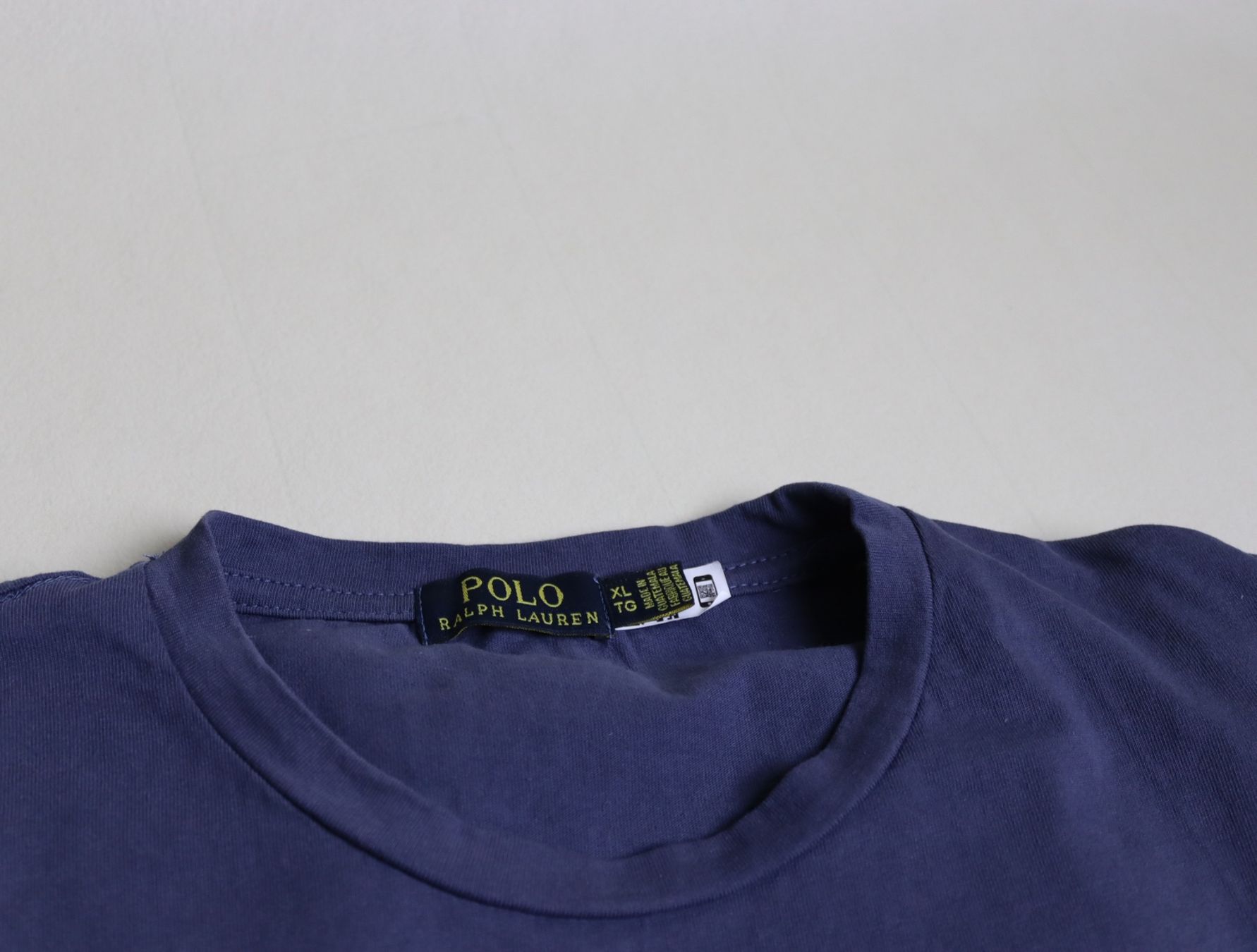 Ralph Lauren T-Shirts: Vintage Ralph Lauren Shirt – Gebraucht aus Lausanne von Kallista-Atelier 2