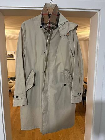 Burberry Mantel