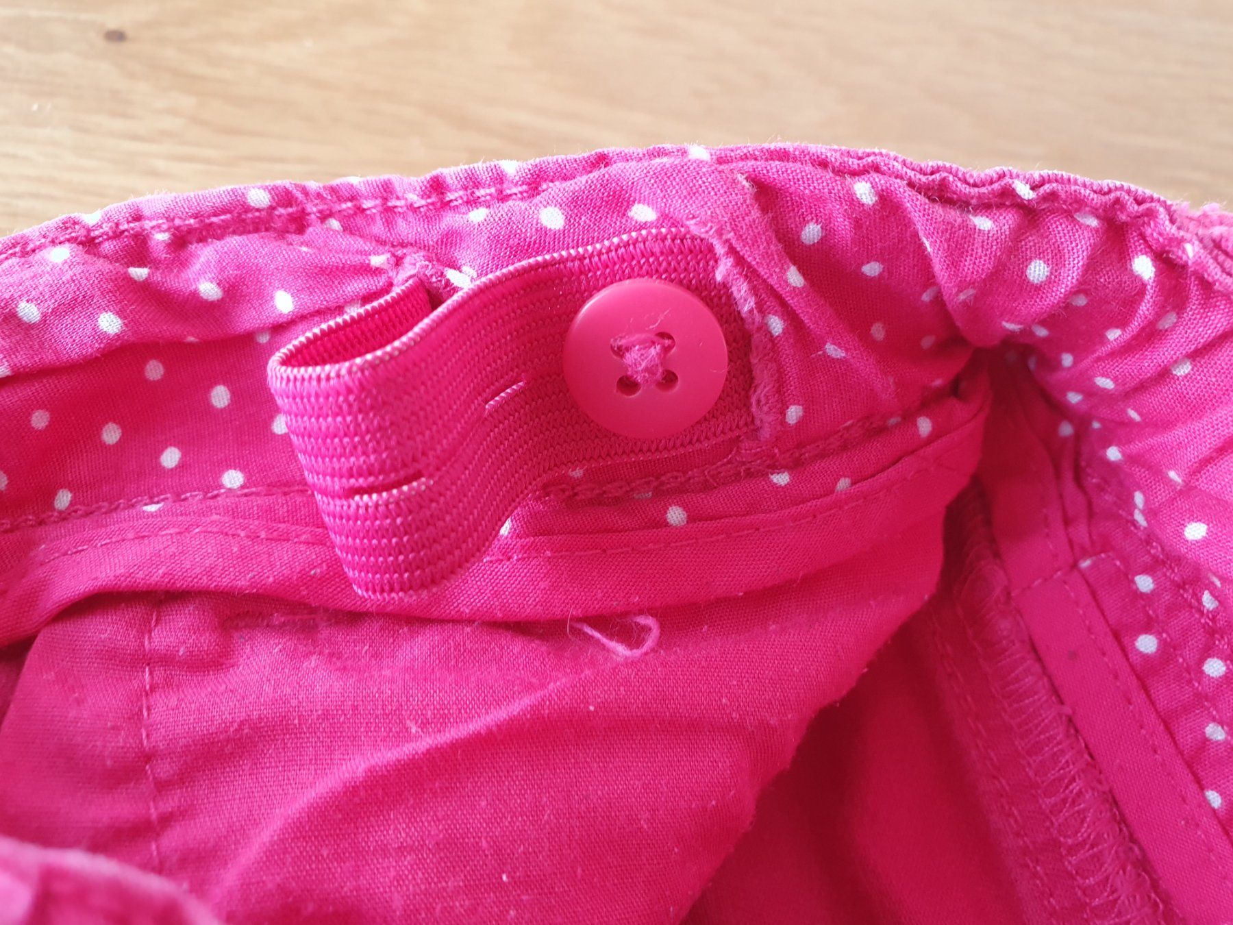 Okaidi Hosen: Okaïdi Hose slim Gr. 132 – Gebraucht aus Villars-sur-Glâne von richardette 4